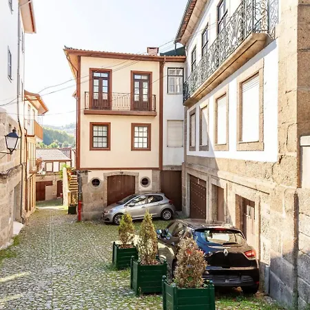 Casa Da Avo Zilda Guimarães