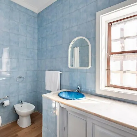 Casa Da Avo Zilda Guimarães