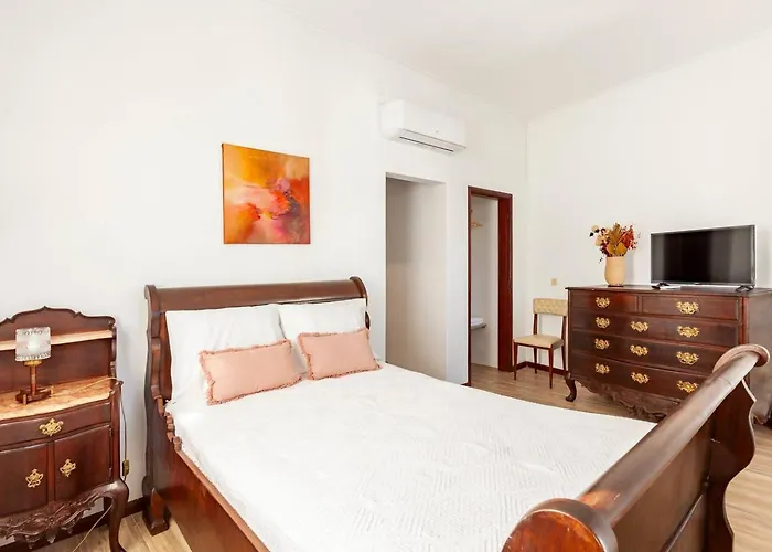 Casa Da Avo Zilda Guimarães